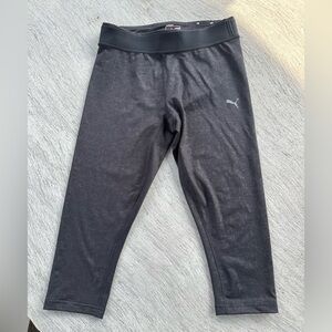 PUMA Brand Black Crackle Pattern Workout Dry Cell Leggings Size Medium